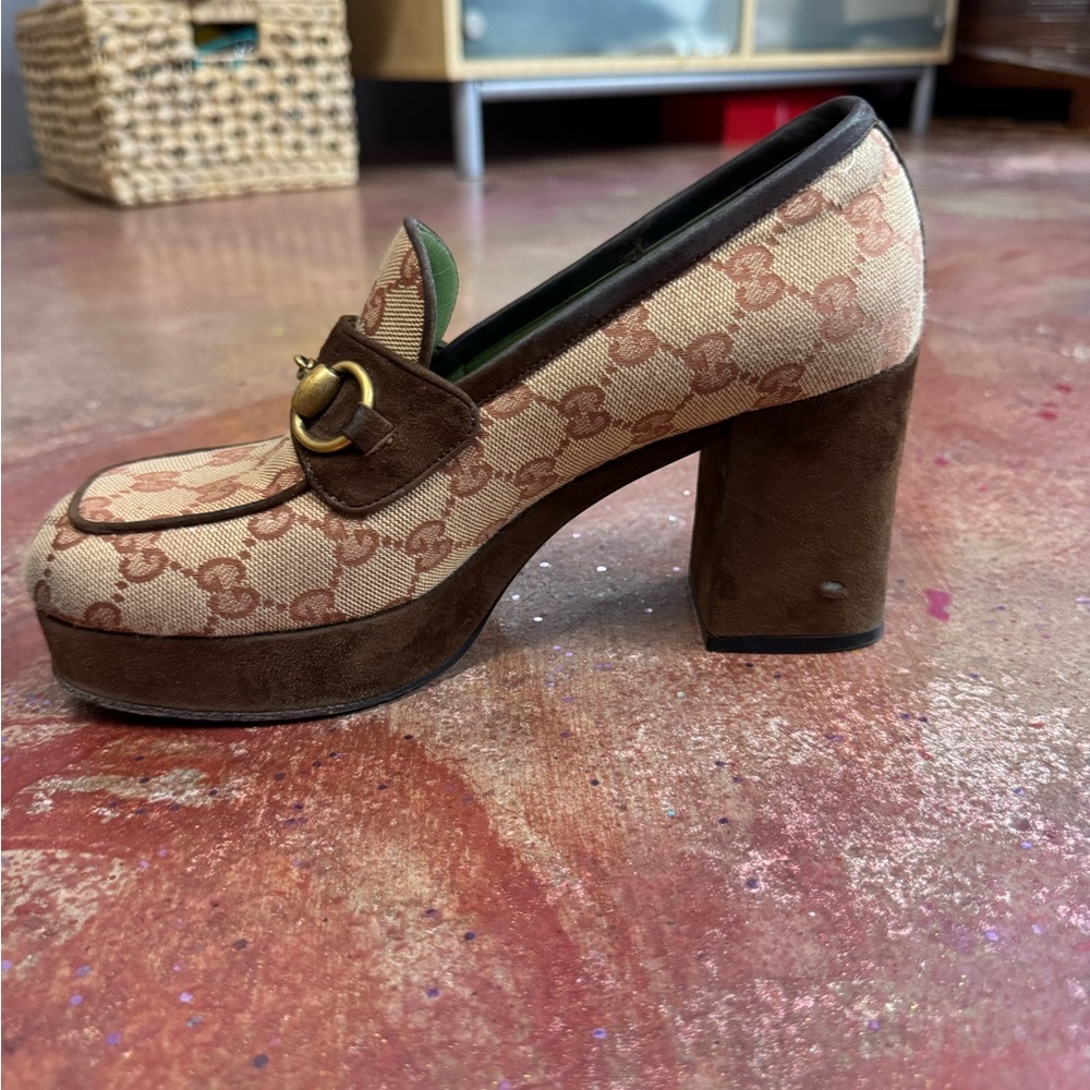 Gucci Women's Brown and Tan Heels - Picture 7 of 9